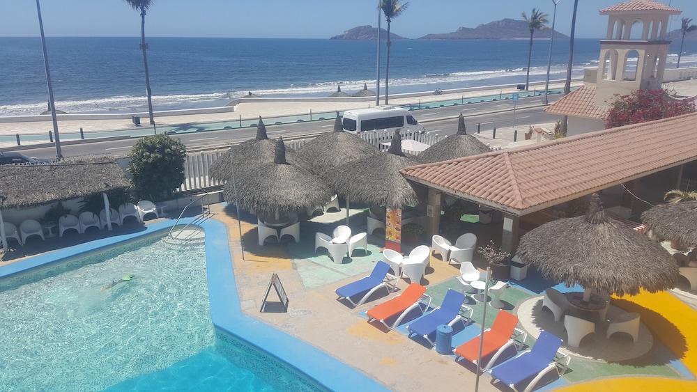 Hotel Sands Arenas Mazatlán Exterior foto